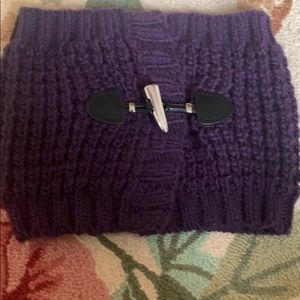 Gorgeous Michael Kors neck wrap